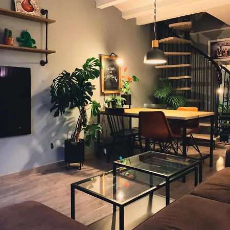 Incredible 2Br Penthouse With Urban Rooftop Garden-2